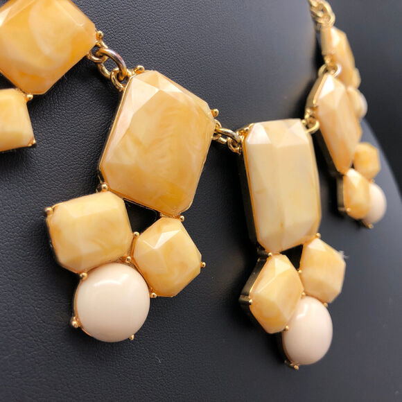 Kate Spade Necklace Swirl Around 16" Yellow Ivory 12K Plate Graduated Bib Choker - Picture 3 of 8